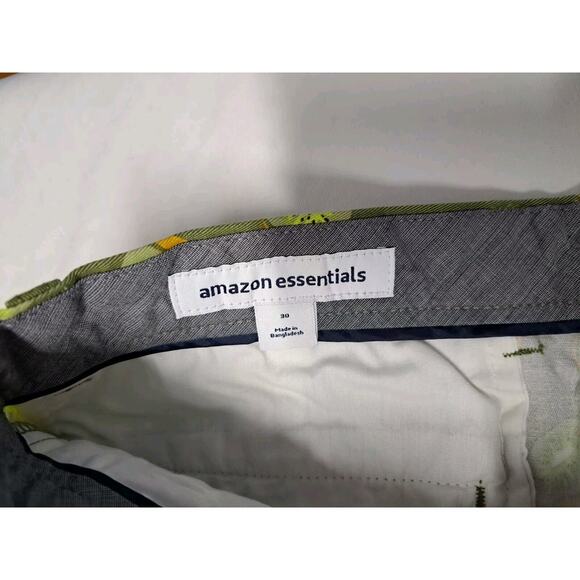 Amazon Essentials Men's Classic-Fit 9" Short, Size 30‎ - Picture 9 of 10